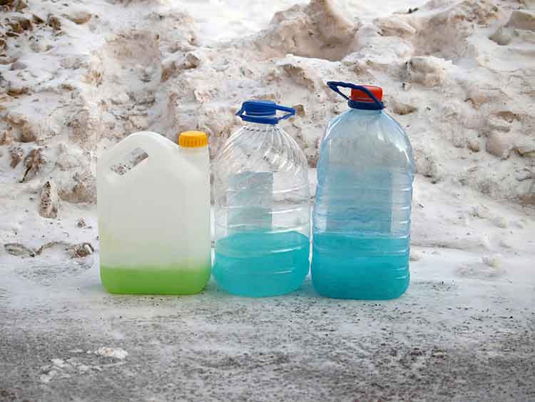How to Thaw Frozen Windshield Washer Fluid Safely
