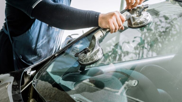 How Much Does Front Windshield Replacement Cost in the USA?