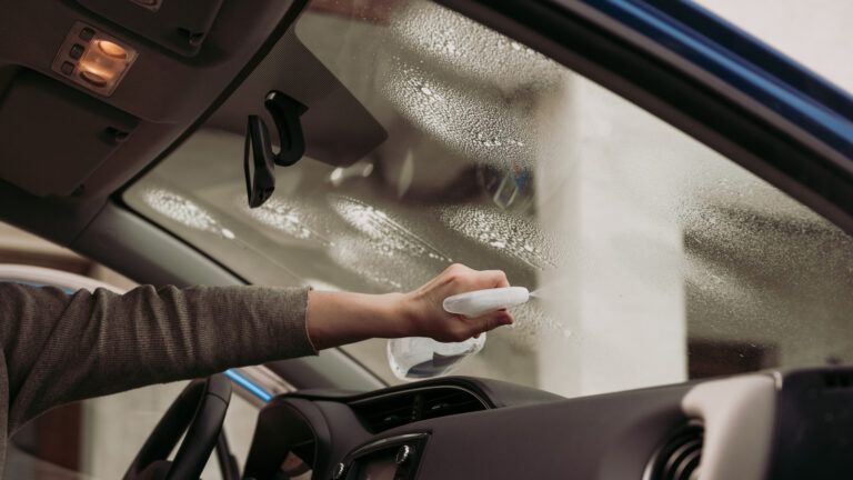 How to Wash Inside Car Windshield Without Streaks