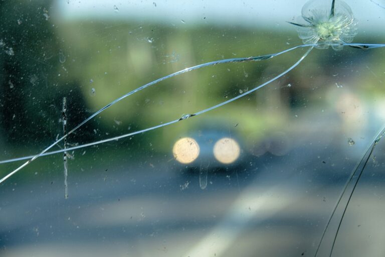 How Fast Does a Windshield Crack Spread