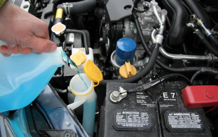 Can You Use Coolant As Windshield Washer Fluid